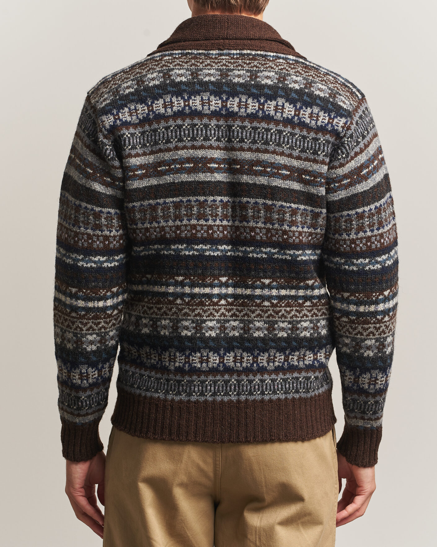 Mies | Puserot | Jamieson's of Shetland | Jamiesons Of Shetland All Over Fair Isle Shawl Collar Cardigan Brown