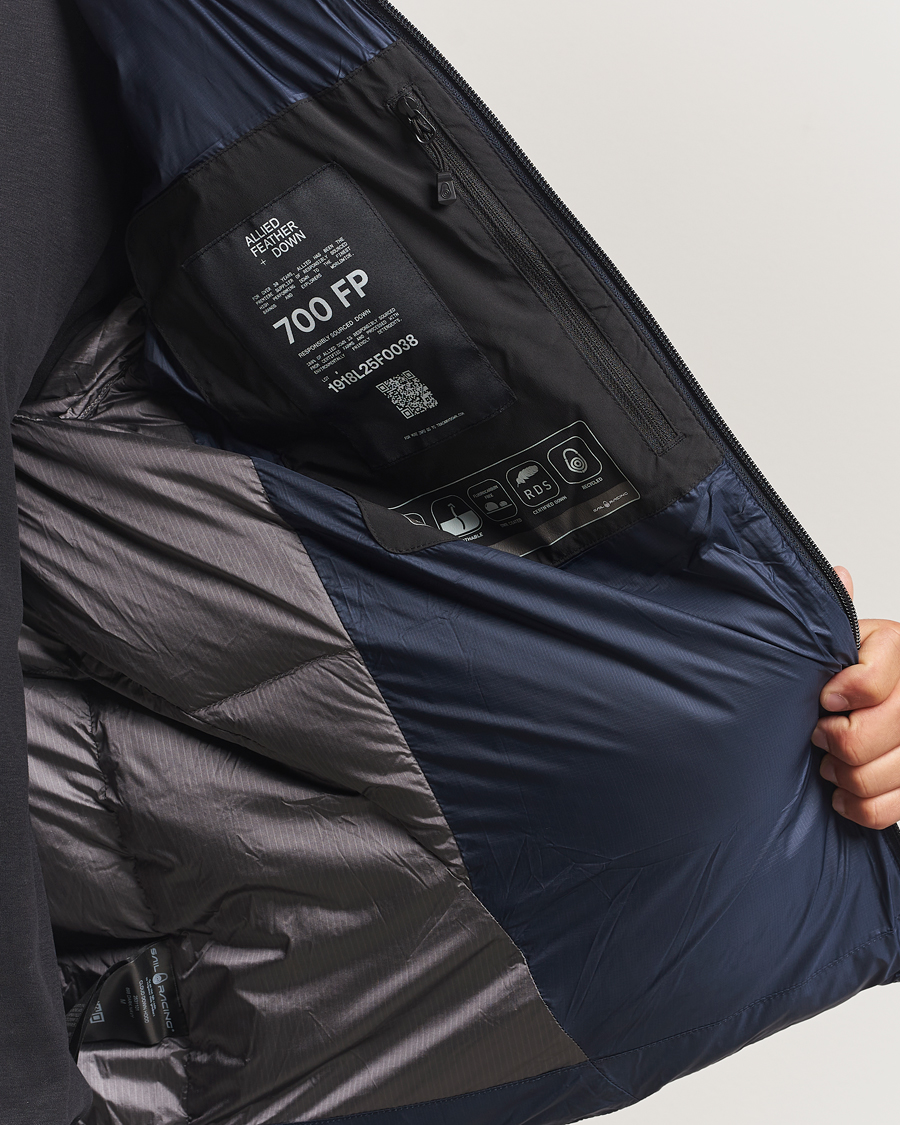 Mies | Takit | Sail Racing | Cloud Down Hooded Jacket Dark Navy