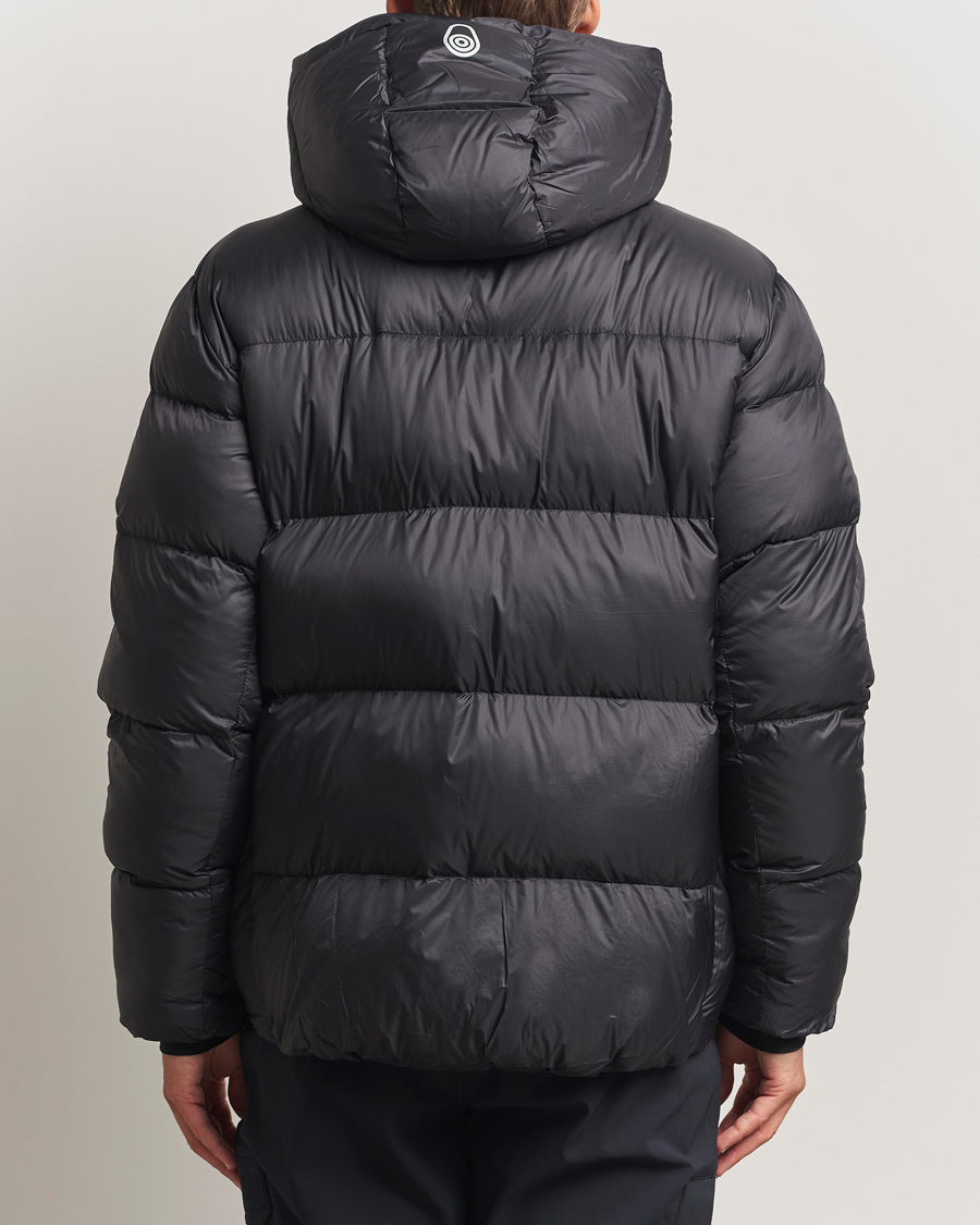 Mies | Takit | Sail Racing | Cloud Down Hooded Jacket Carbon