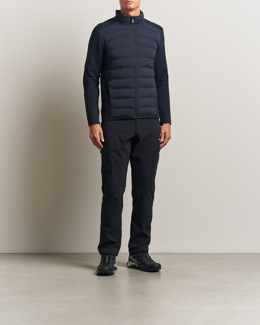 Mies | Takit | Sail Racing | Element Seamless Hybrid Jacket Dark Navy
