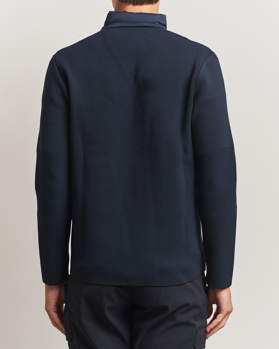 Mies | Takit | Sail Racing | Element Seamless Hybrid Jacket Dark Navy