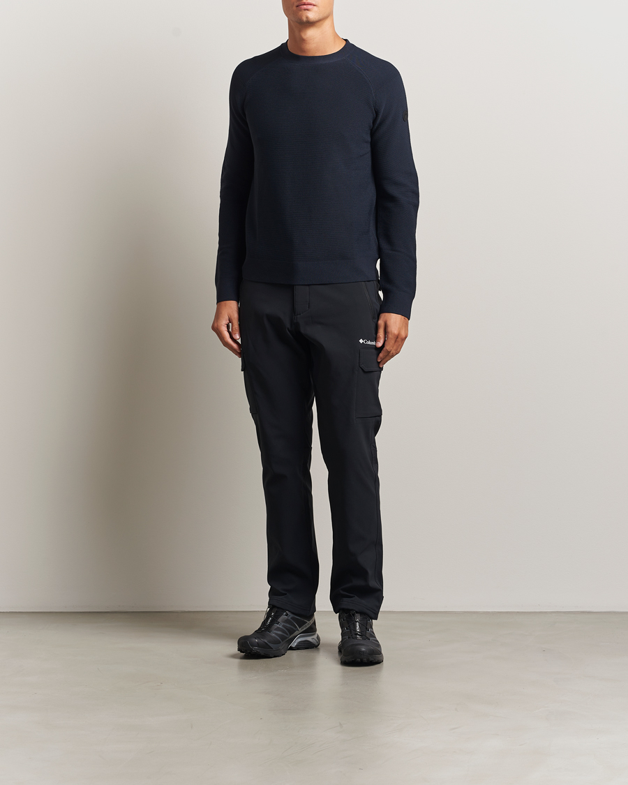 Mies | Puserot | Sail Racing | Element Seamless Crew Neck Dark Navy
