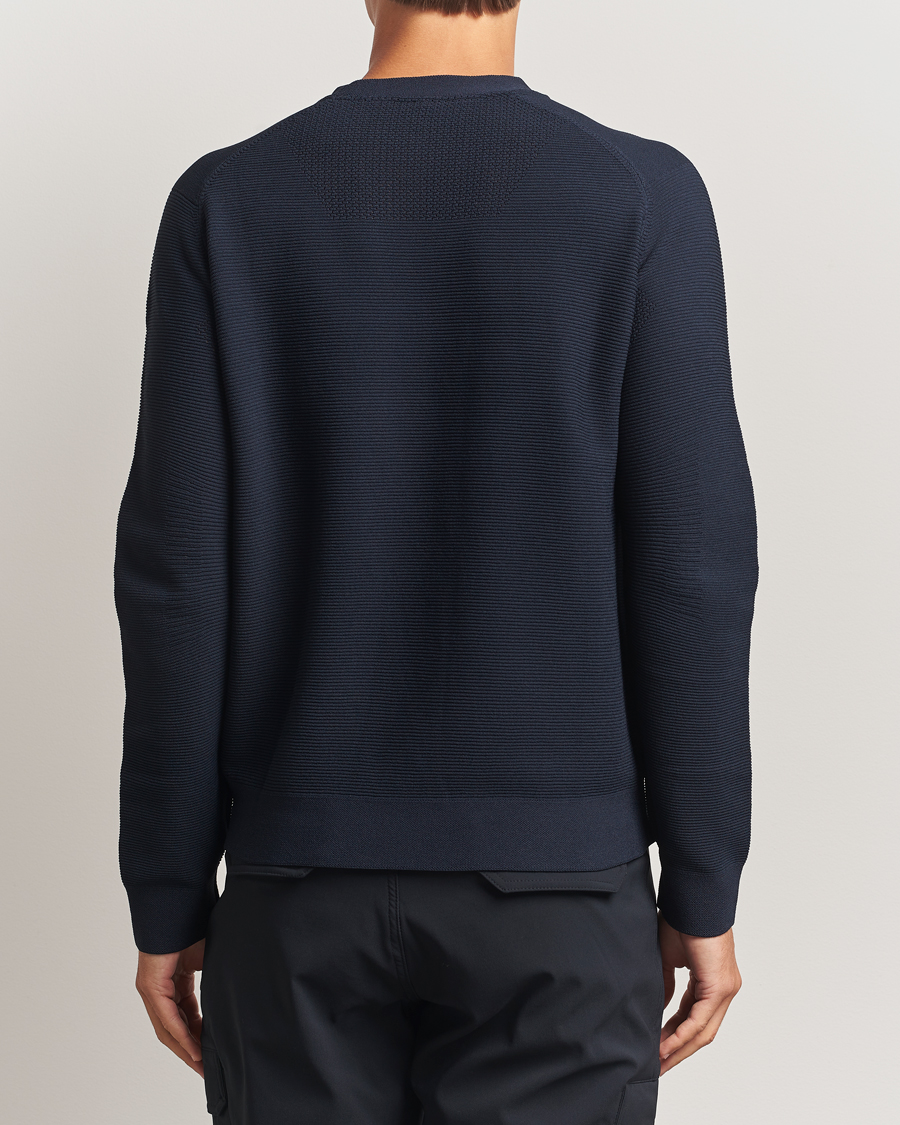 Mies | Puserot | Sail Racing | Element Seamless Crew Neck Dark Navy