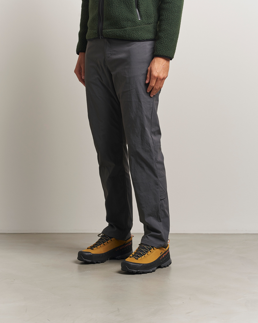 Mies | Maastojuoksukengät | La Sportiva | TX5 GTX Hiking Shoes Savana/Tiger