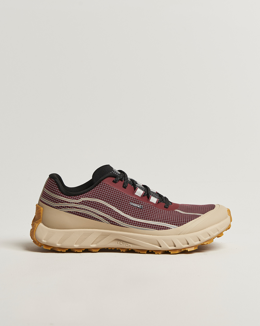 Mies | Juoksukengät | Norda | 002a Running Sneakers Amaranth