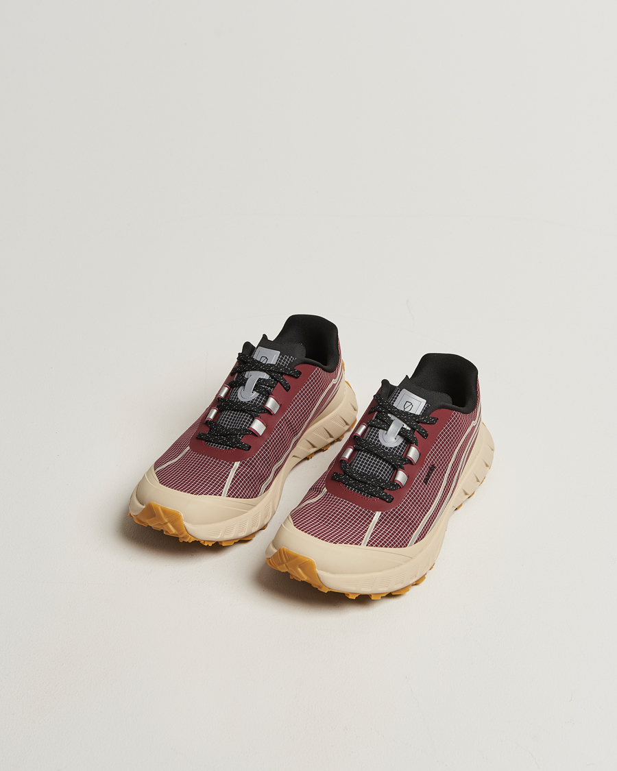 Mies | Juoksukengät | Norda | 002a Running Sneakers Amaranth