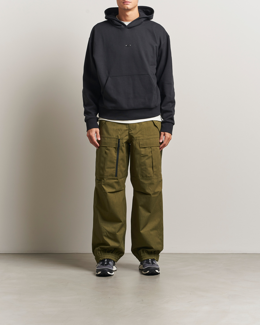 Mies | Puserot | Oakley | Metal Rise Hoodie Blackout