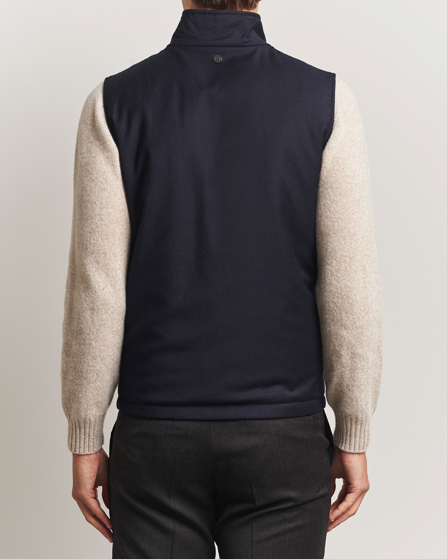Mies | Takit | Oscar Jacobson | Nylon/Wool Reversible Vest Navy