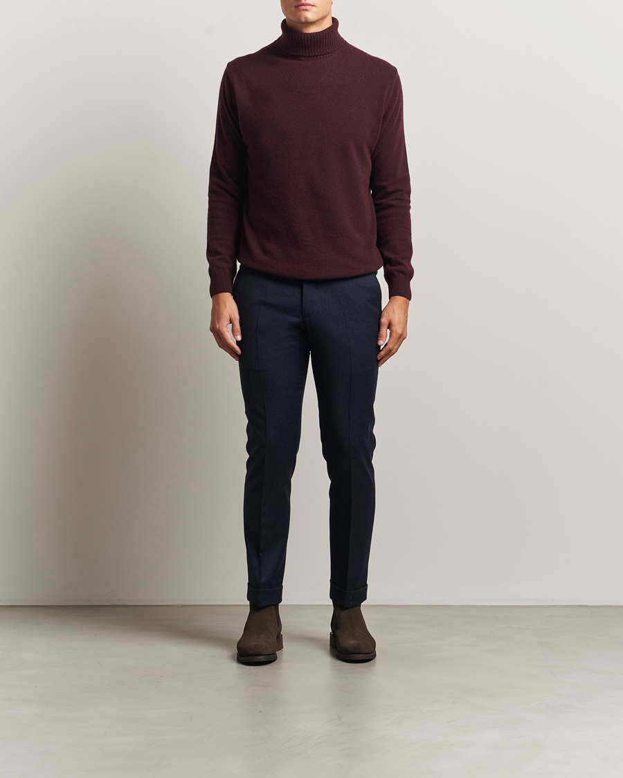 Mies | Puserot | Oscar Jacobson | Salim Wool/Cashmere Rollneck Burgundy