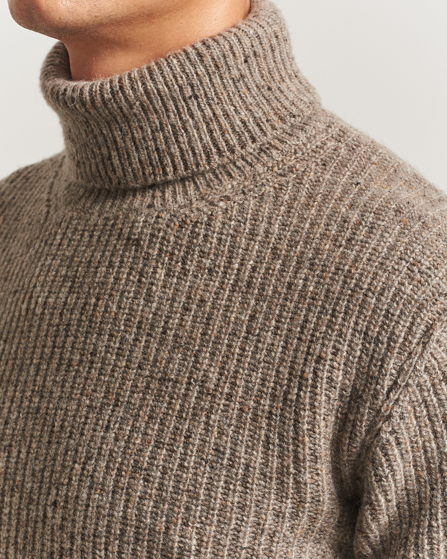 Mies | Puserot | Oscar Jacobson | Mika Heavy Merino Rollneck Beige