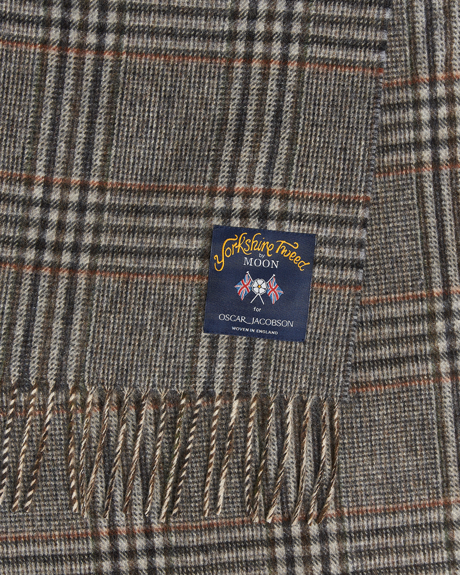 Mies | Oscar Jacobson Checked Moon Tweed Wool Scarf Brown | Oscar Jacobson | Checked Moon Tweed Wool Scarf Brown