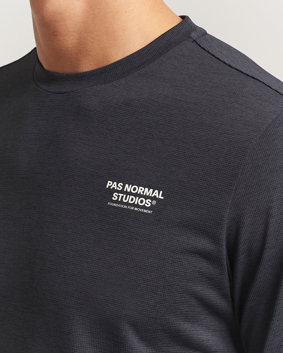Mies | T-paidat | Pas Normal Studios | Balance T-Shirt Black