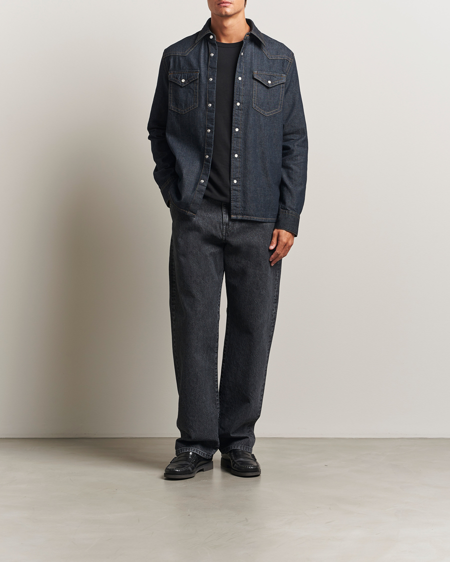 Mies | Kauluspaidat | Filippa K | Loose Fit Workwear Jeans Washed Black
