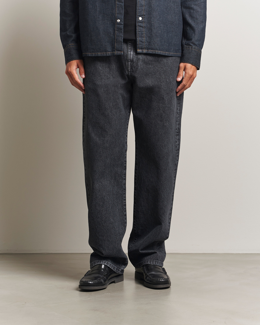 Mies | Kauluspaidat | Filippa K | Loose Fit Workwear Jeans Washed Black