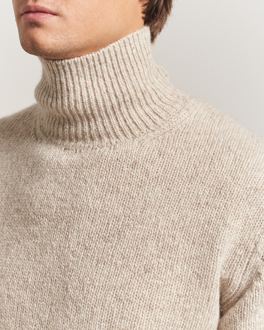 Mies | Puserot | Auralee | Cashmere Melange Rollneck Beige