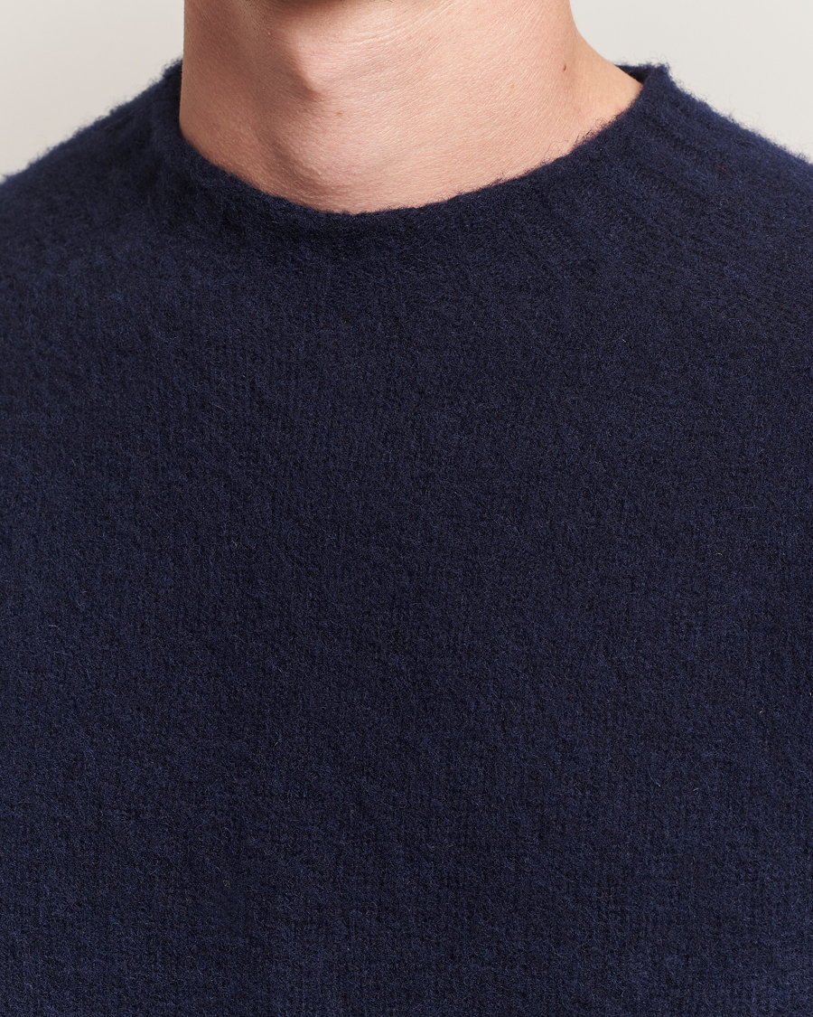 Mies | Puserot | Sunspel | Brushed Shetland Crew Neck Navy