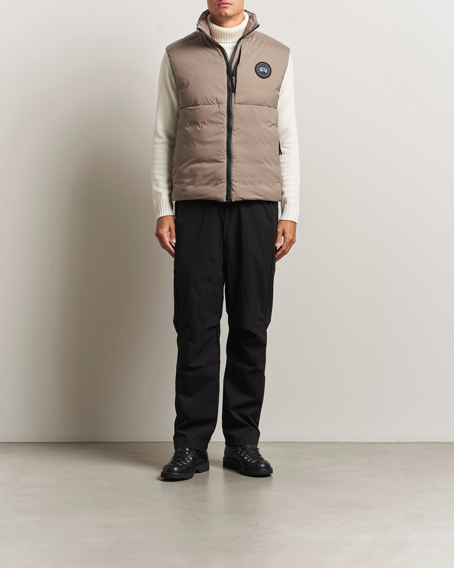Mies | Ulkoliivit | Canada Goose Black Label | Lodge Vest Taupe