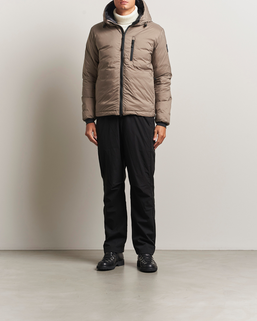 Mies | Takit | Canada Goose Black Label | Lodge Hoody Taupe