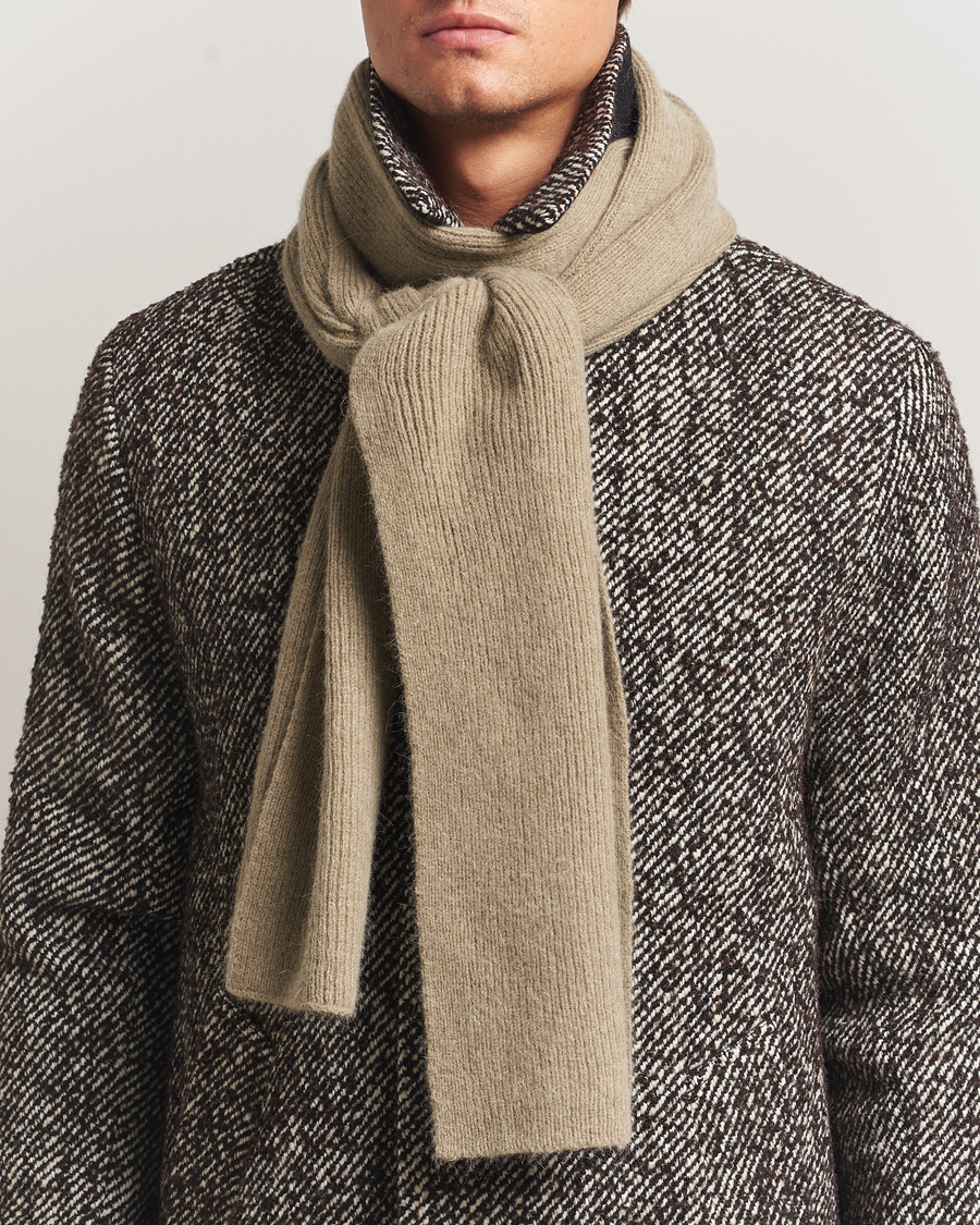 Mies | Kaulaliinat | Le Bonnet | Lambswool/Caregora Scarf Clay