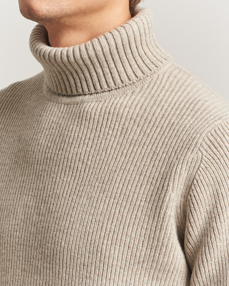 Mies | Puserot | Charles Tyrwhitt | Chunky Merino Roll Neck Oatmeal