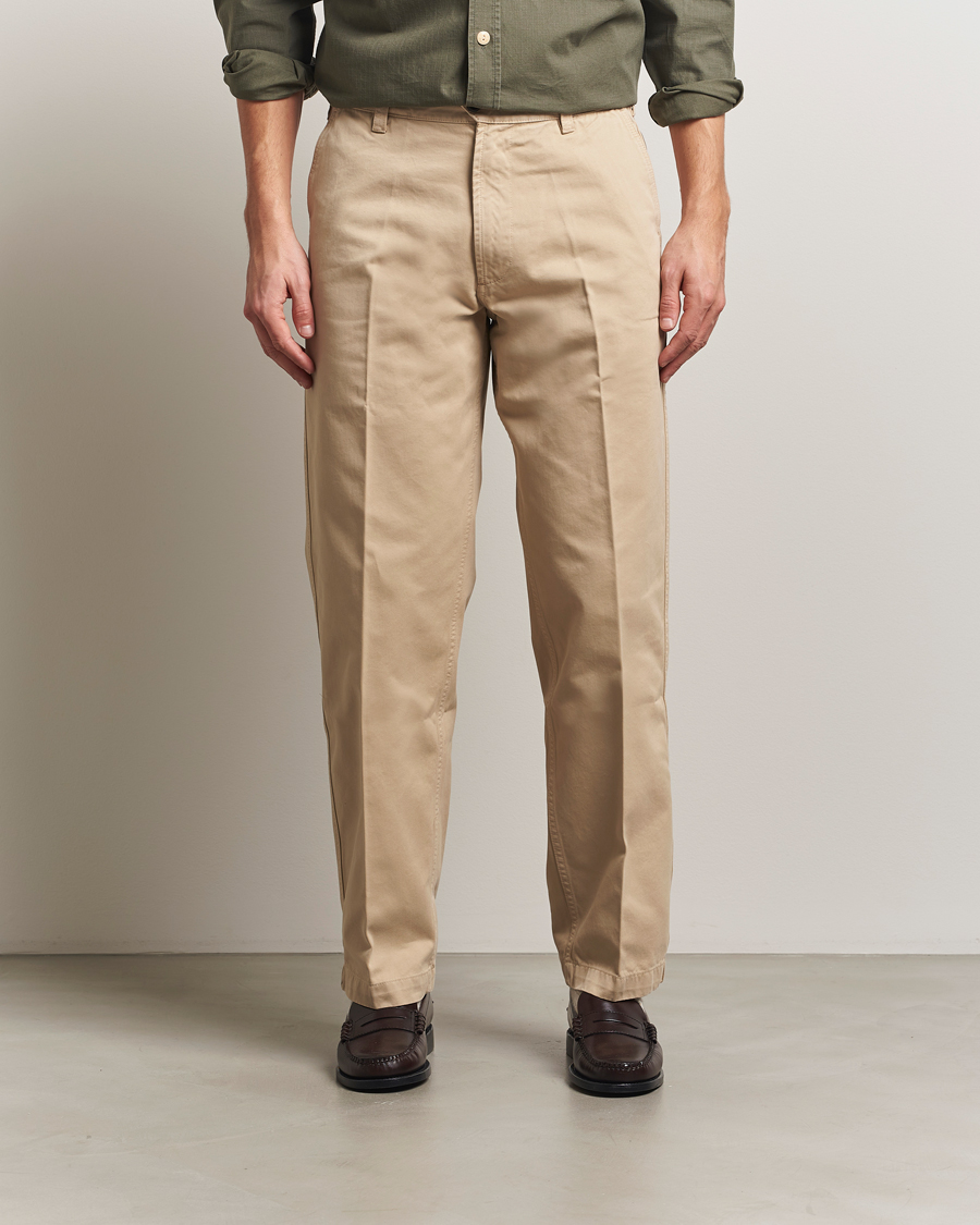 Mies | Housut | Drake's | Flat Front Peached Cotton Chino Sand