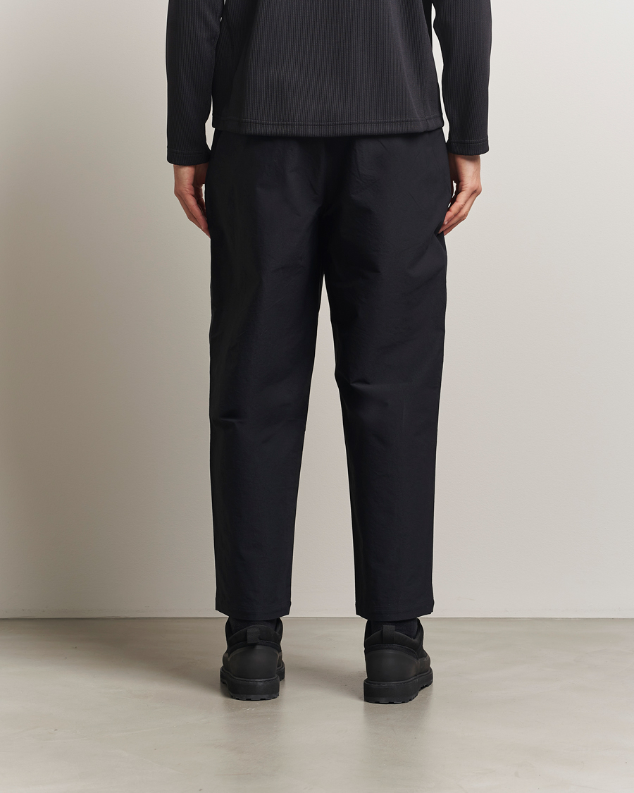 Mies | Housut | Goldwin | One Tuck Tapered Pants Black