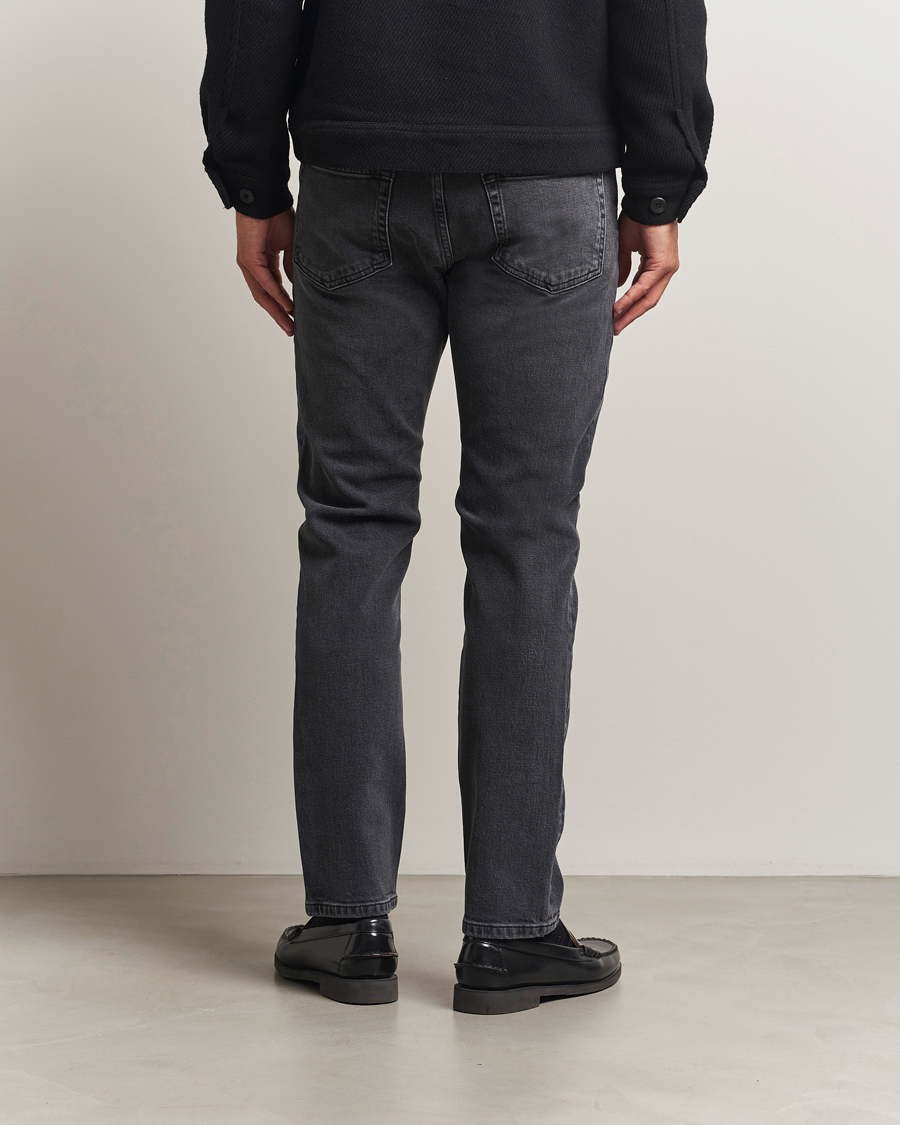 Mies | Housut | Jeanerica | TM005 Tapered Jeans Black Overdye
