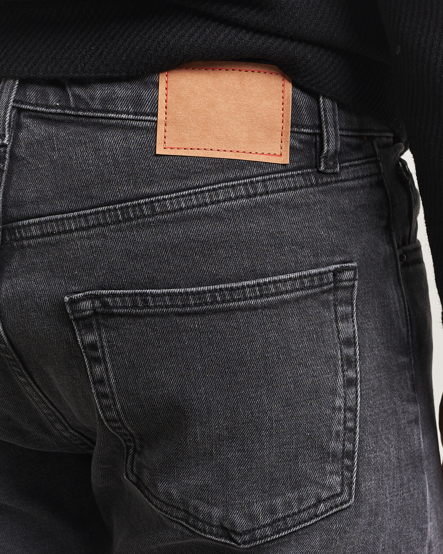 Mies | Housut | Jeanerica | TM005 Tapered Jeans Black Overdye