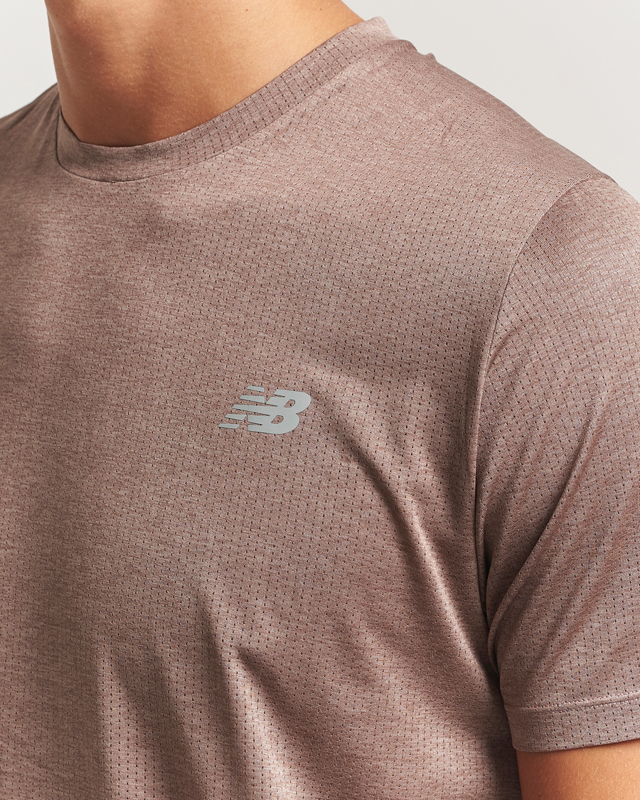 Mies | T-paidat | New Balance Running | Athletics Short Sleeve T-Shirt Earth Shadow Heather