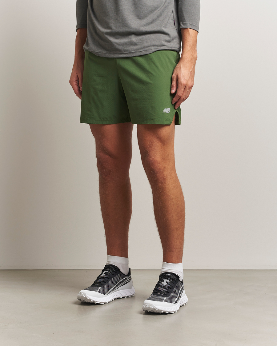 Mies | Shortsit | New Balance Running | Athletics 5 RC Shorts Dark Alpine Green