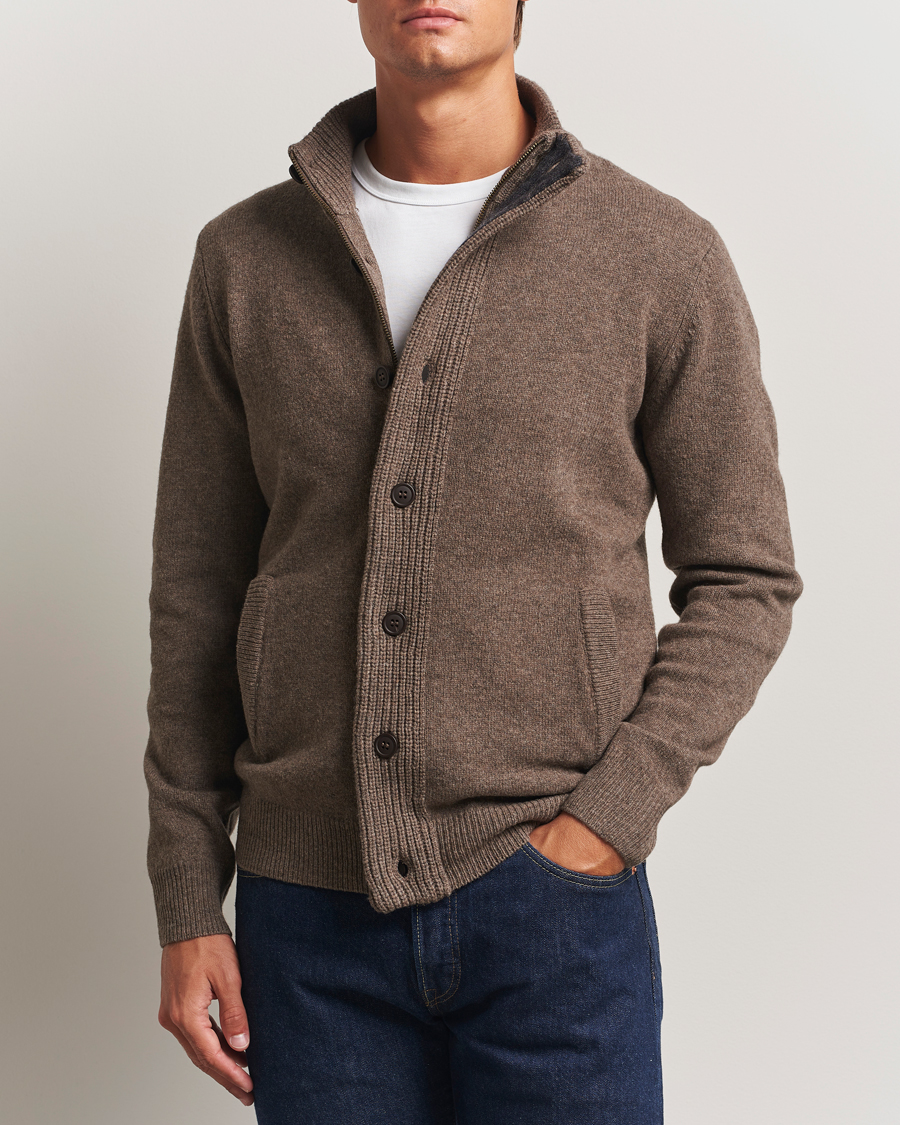 Mies | Puserot | Barbour Lifestyle | Essential Patch Zip Through Cardigan Dark Stone