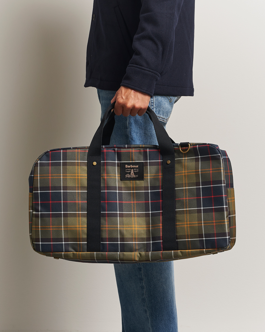 Mies | Laukut | Barbour Lifestyle | Barbour LifestyleTorridon Tartan HoldallClassic Tartan
