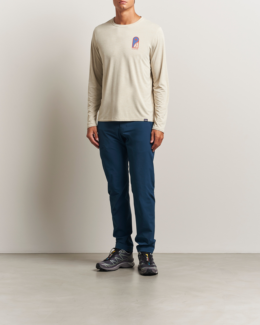 Mies | T-paidat | Patagonia | Cap Cool Daily Graphic Long Sleeve T-Shirt Pumice X-Dye