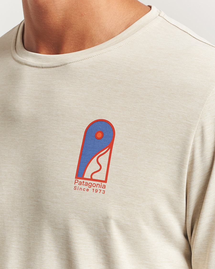 Mies | T-paidat | Patagonia | Cap Cool Daily Graphic Long Sleeve T-Shirt Pumice X-Dye