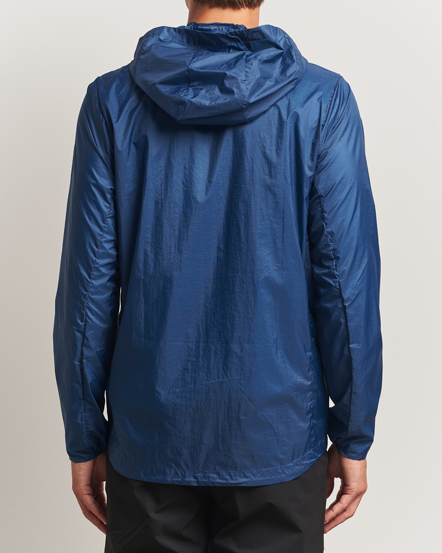 Mies | Takit | Patagonia | Houdini Jacket Clement Blue
