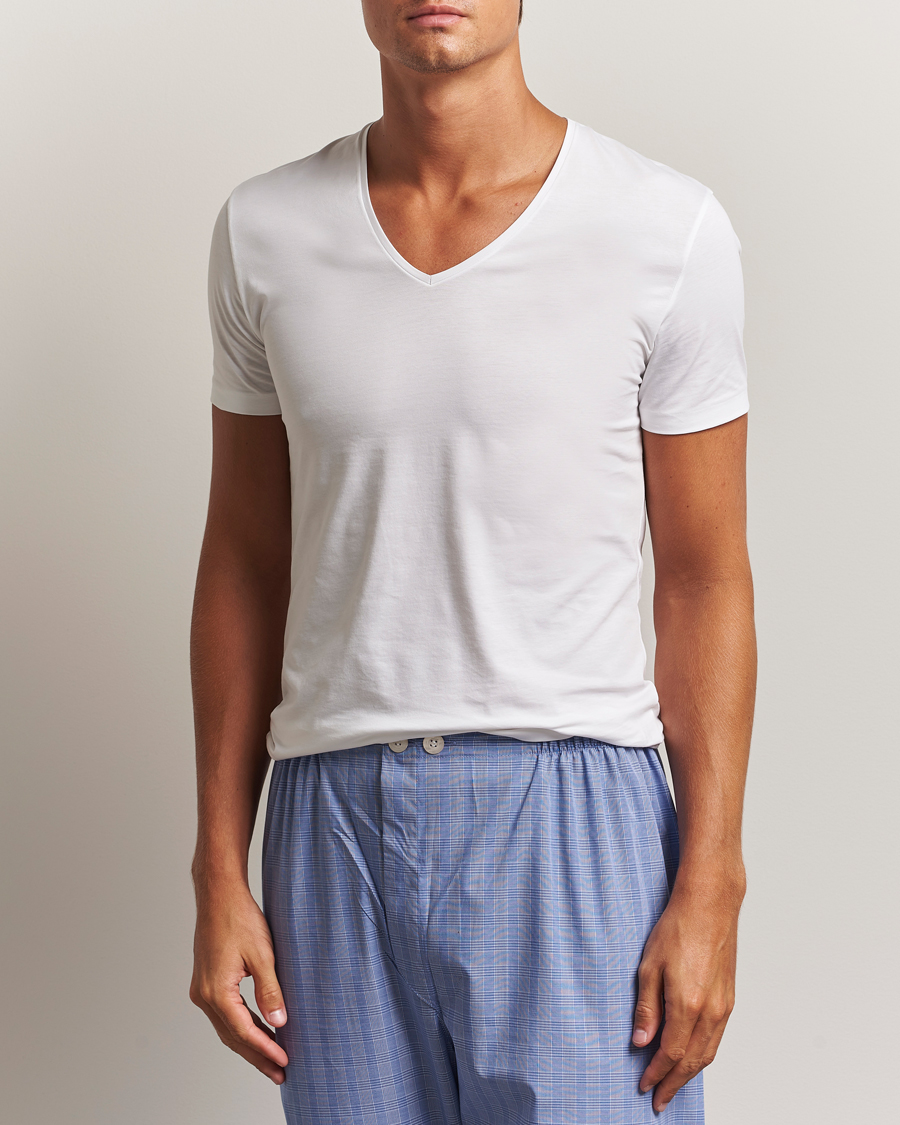 Mies | T-paidat | Derek Rose | Pima Cotton V-Neck T-Shirt White