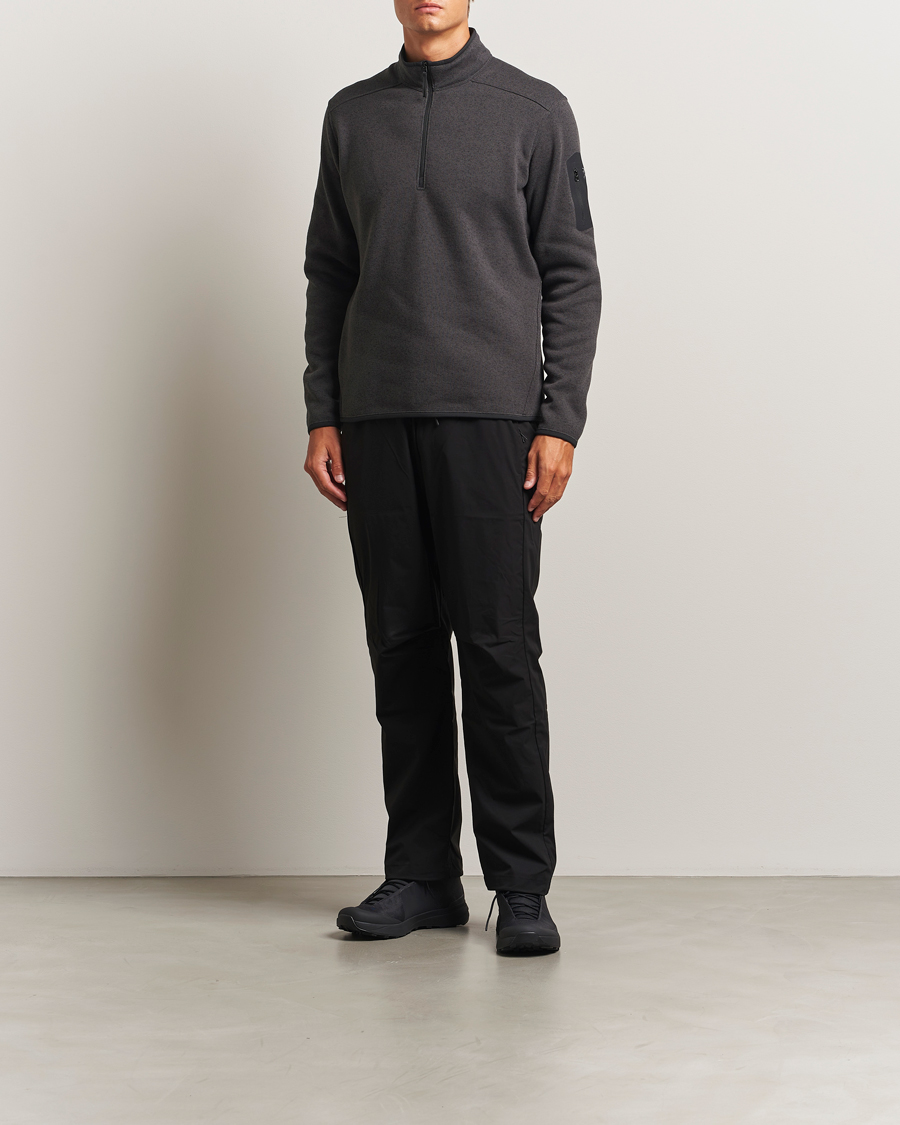 Mies | Puserot | Arc'teryx | Covert Half-Zip Black Heather