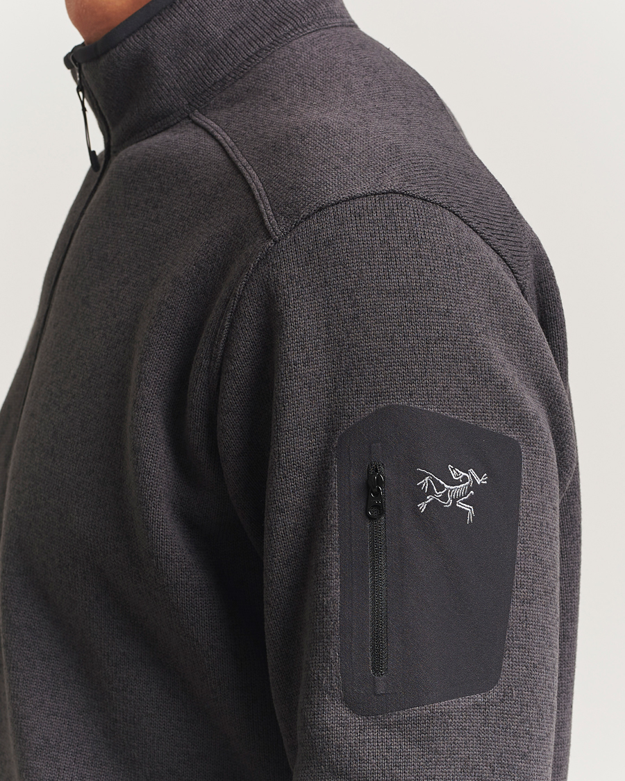 Mies | Puserot | Arc'teryx | Covert Half-Zip Black Heather