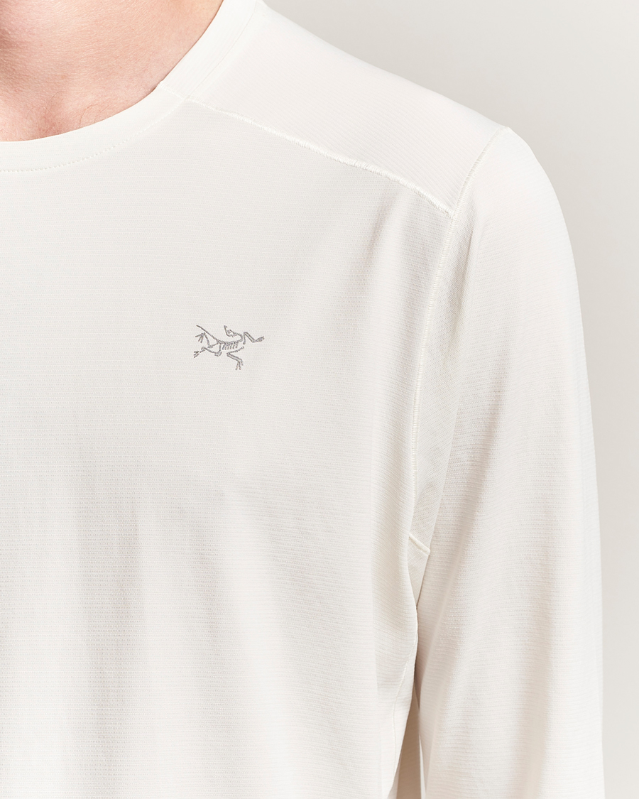 Mies | T-paidat | Arc'teryx | Cormac Long Sleeve T-Shirt Arctic Silk Heather