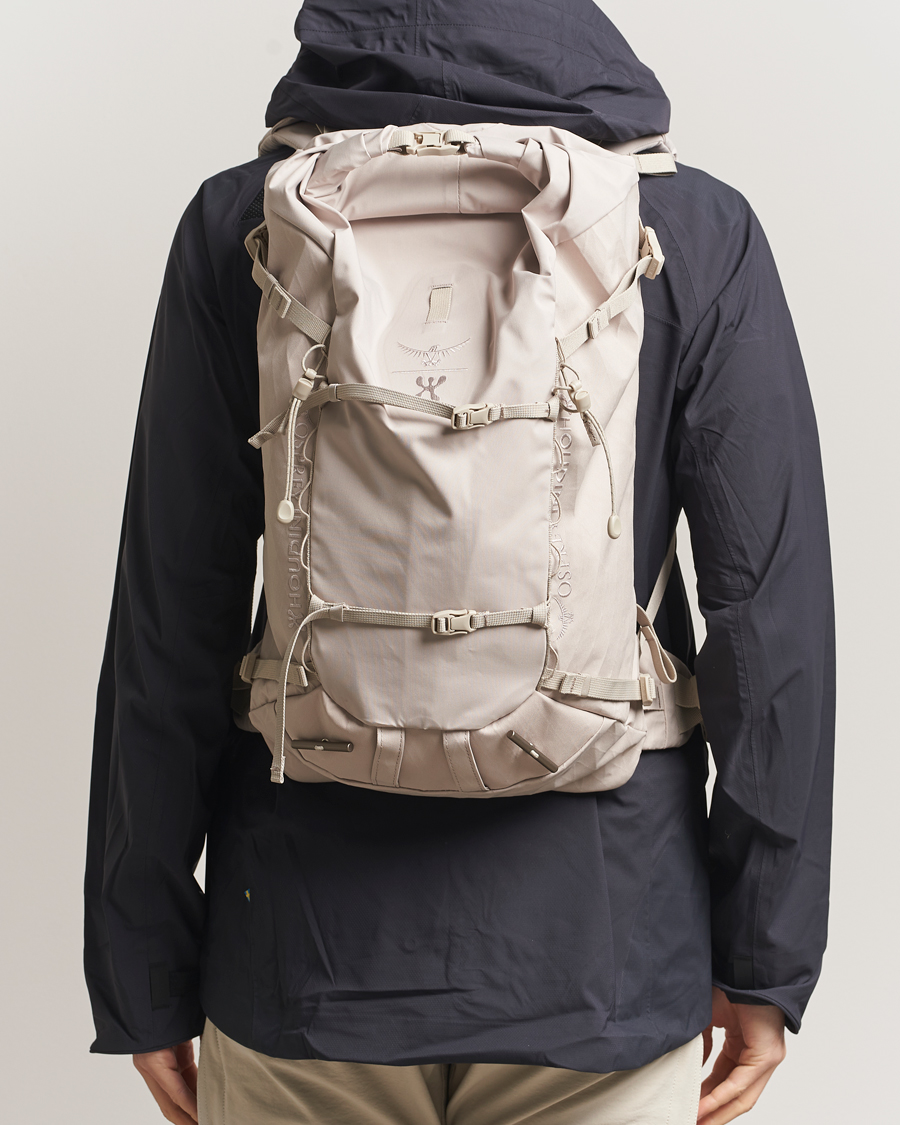 Mies | Houdini Houdini x Osprey Allt 20L Backpack Sandstorm | Houdini | x Osprey Allt 20L Backpack Sandstorm