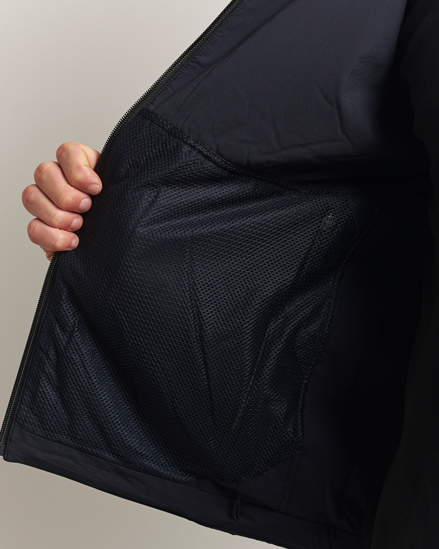 Mies | Takit | Houdini | Puff Up Insulated Houdi True Black