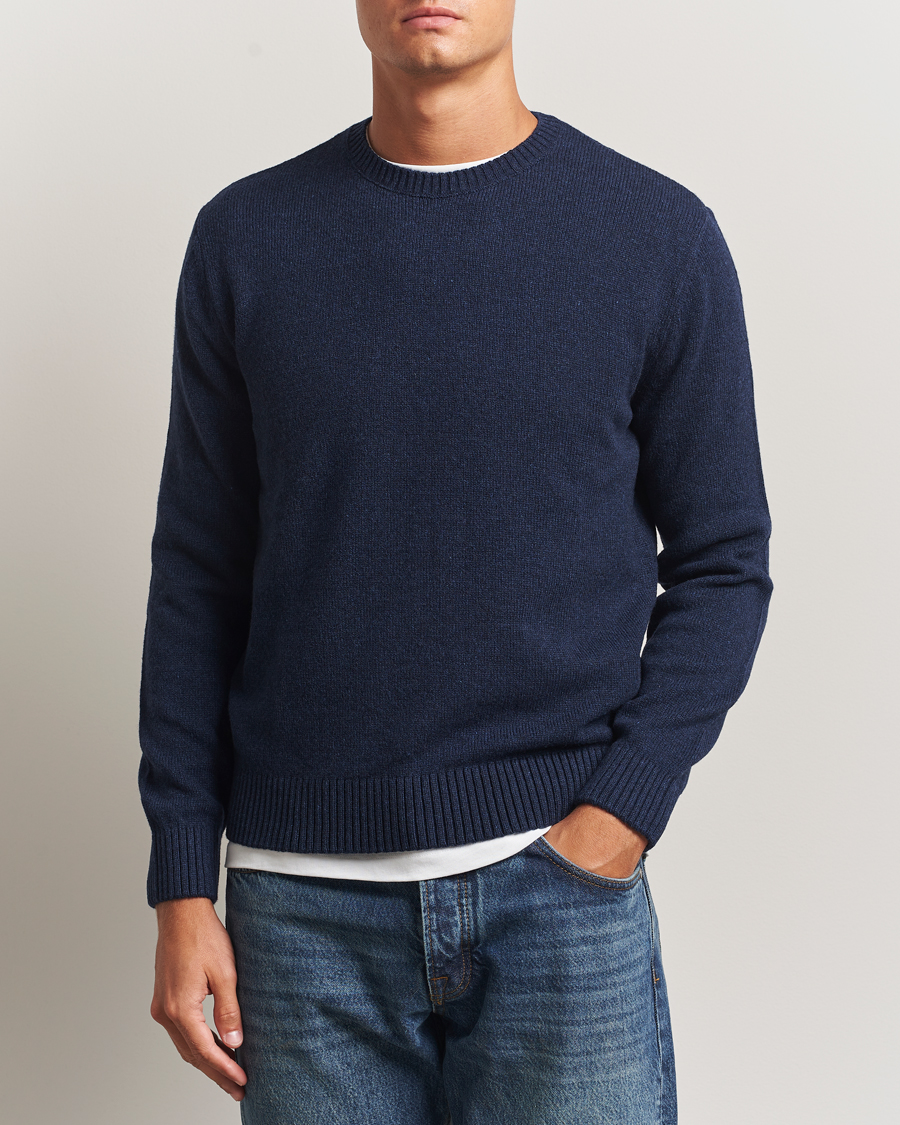 Mies | Puserot | Colorful Standard | Classic Merino Wool Crew Neck Marine Blue