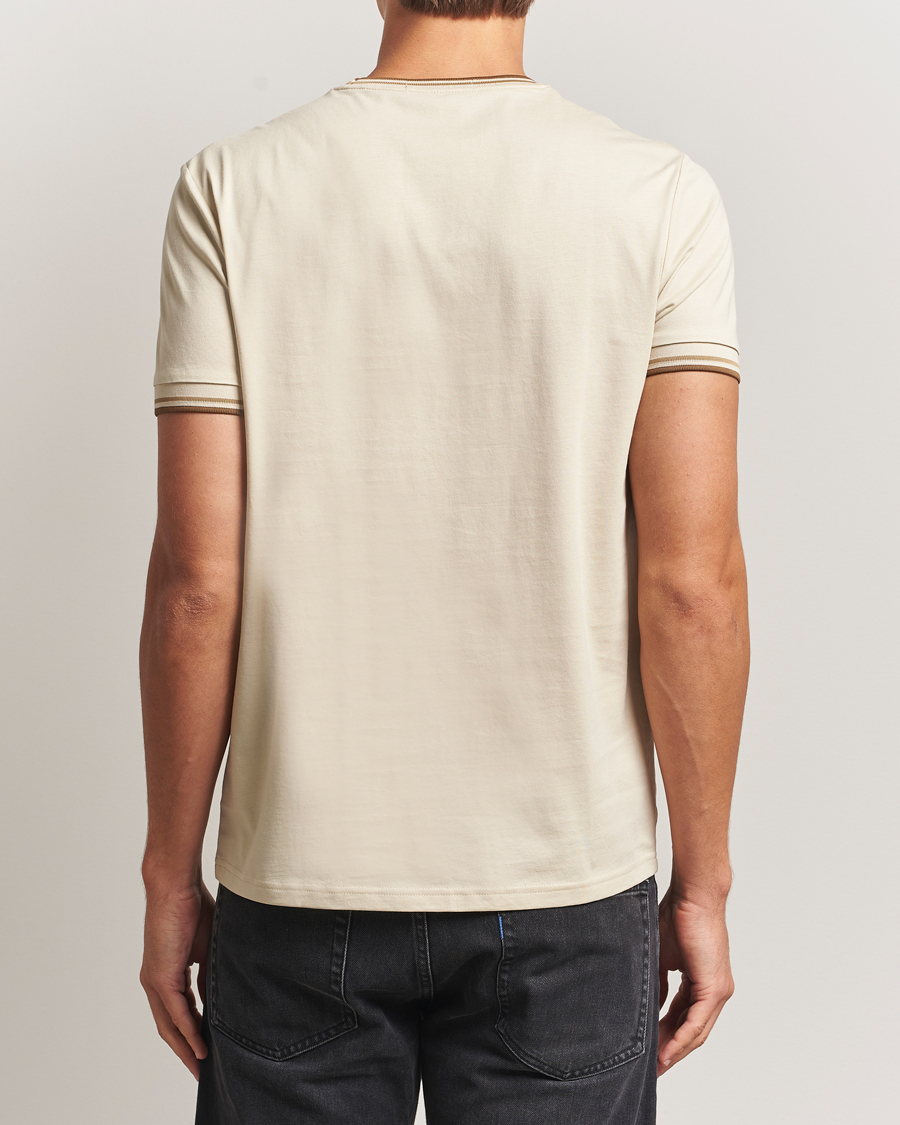 Mies | T-paidat | Fred Perry | Twin Tipped T-Shirt Oatmeal