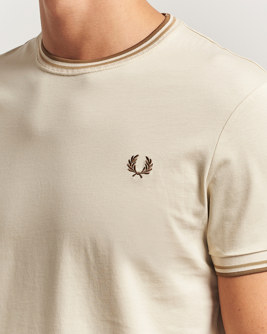 Mies | T-paidat | Fred Perry | Twin Tipped T-Shirt Oatmeal