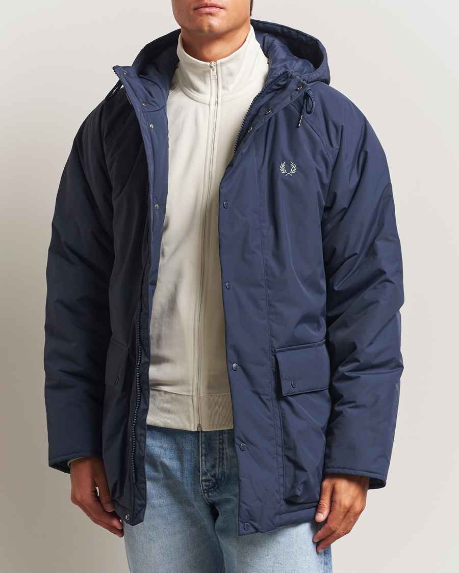Mies | Takit | Fred Perry | Stockport Padded Hooded Jacket Dark Airforce