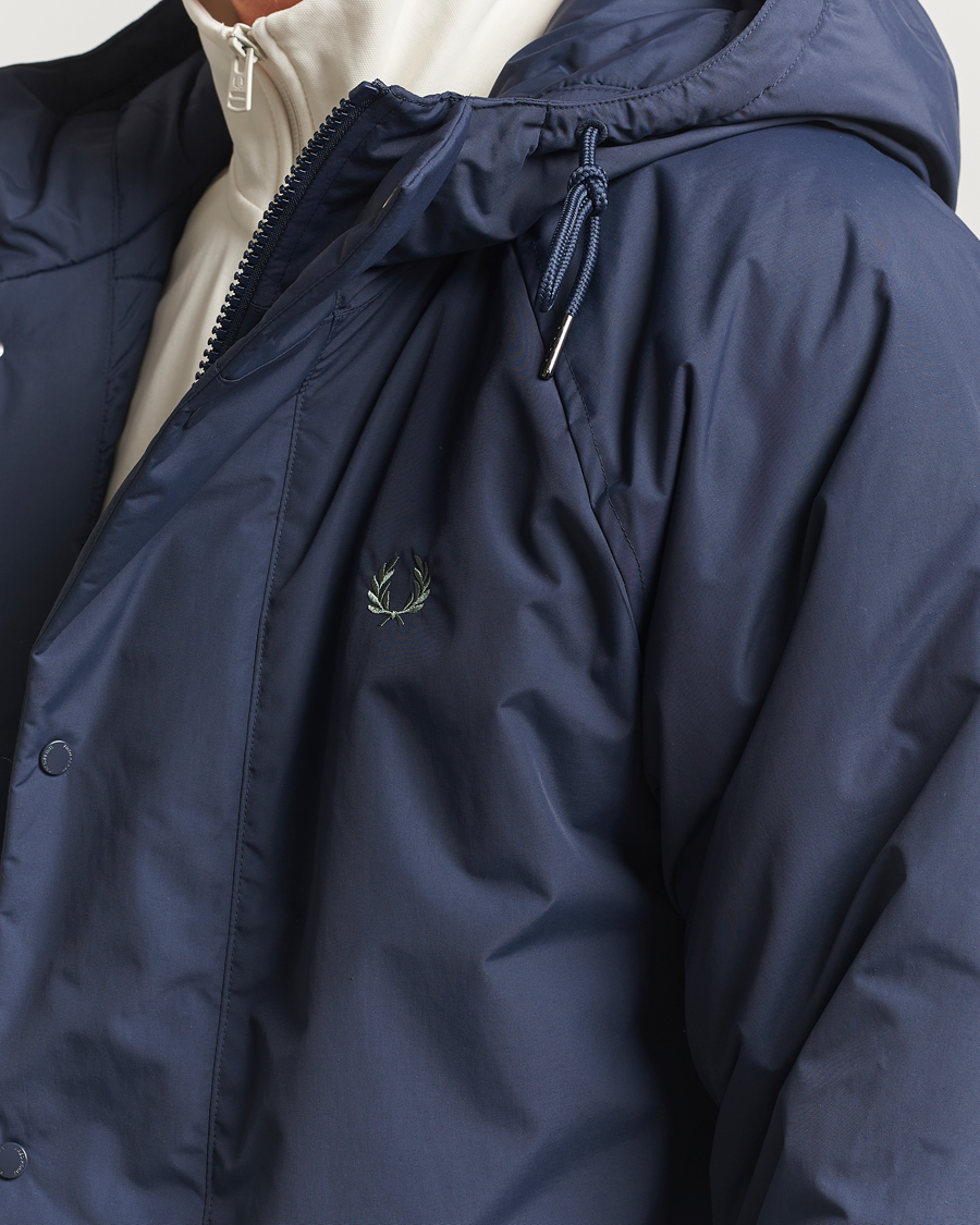 Mies | Takit | Fred Perry | Stockport Padded Hooded Jacket Dark Airforce