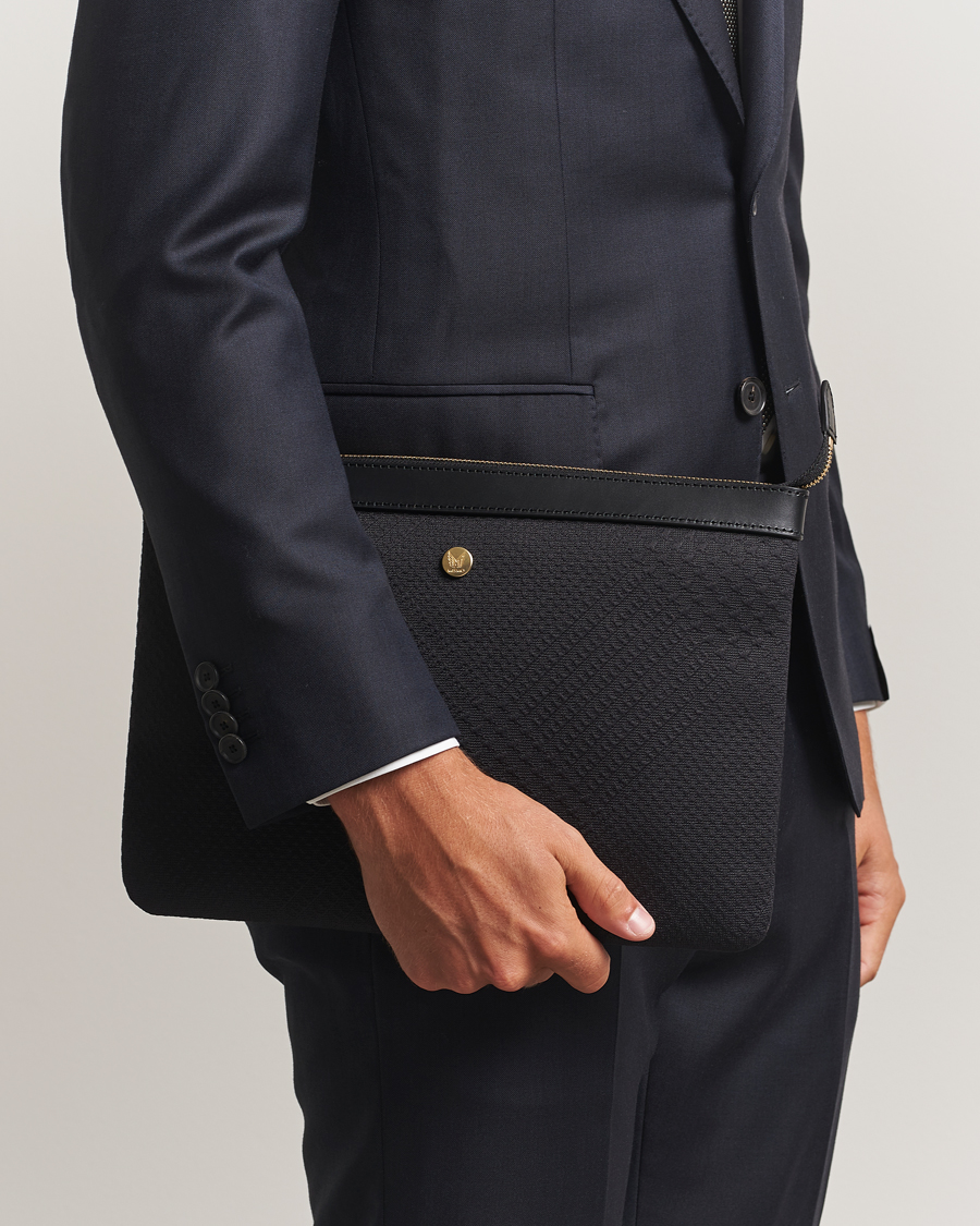 Mies | Laukut | Mismo | M/S Nylon Pouch Large Haptic Black/Black