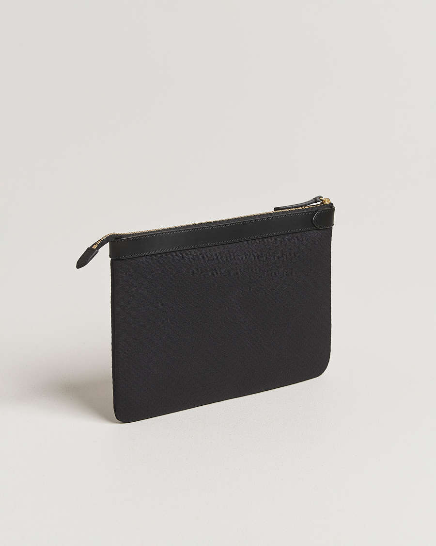 Mies | Laukut | Mismo | M/S Nylon Pouch Large Haptic Black/Black