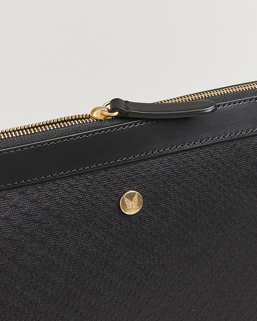 Mies | Laukut | Mismo | M/S Nylon Pouch Large Haptic Black/Black