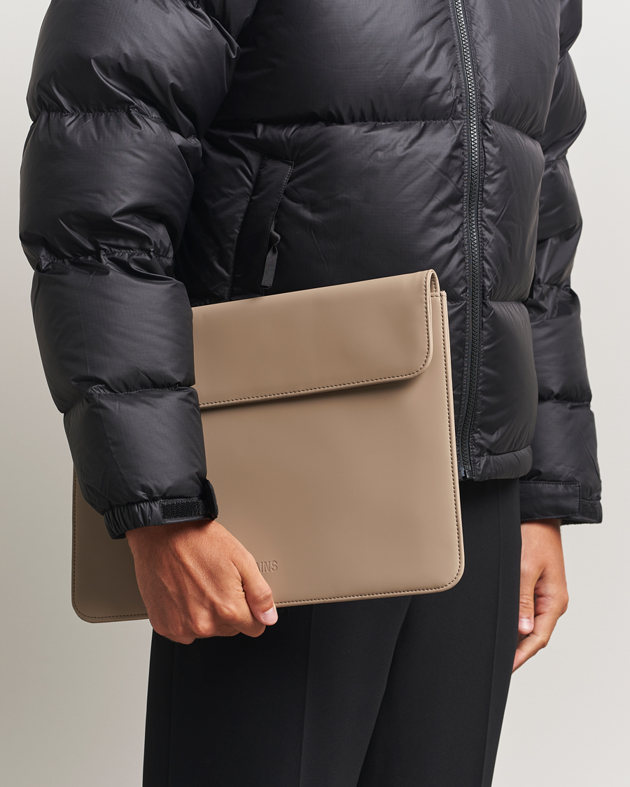 Mies | Laukut | RAINS | Laptop Portfolio 13